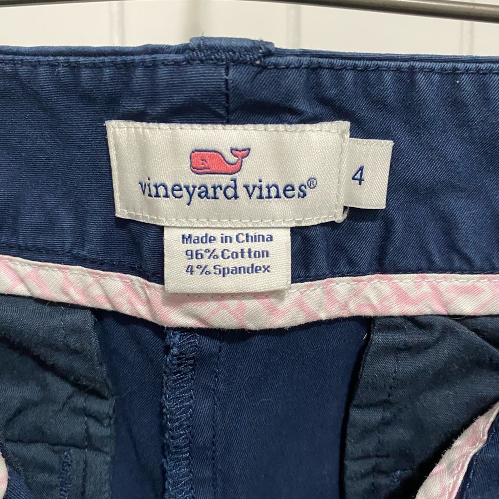 Vineyard Vines stretch Navy Blue Women's shorts sz 4 like new - Picture 3 of 5